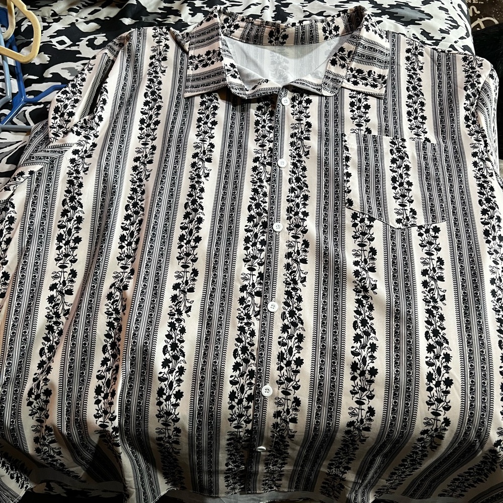 Men’s button ups